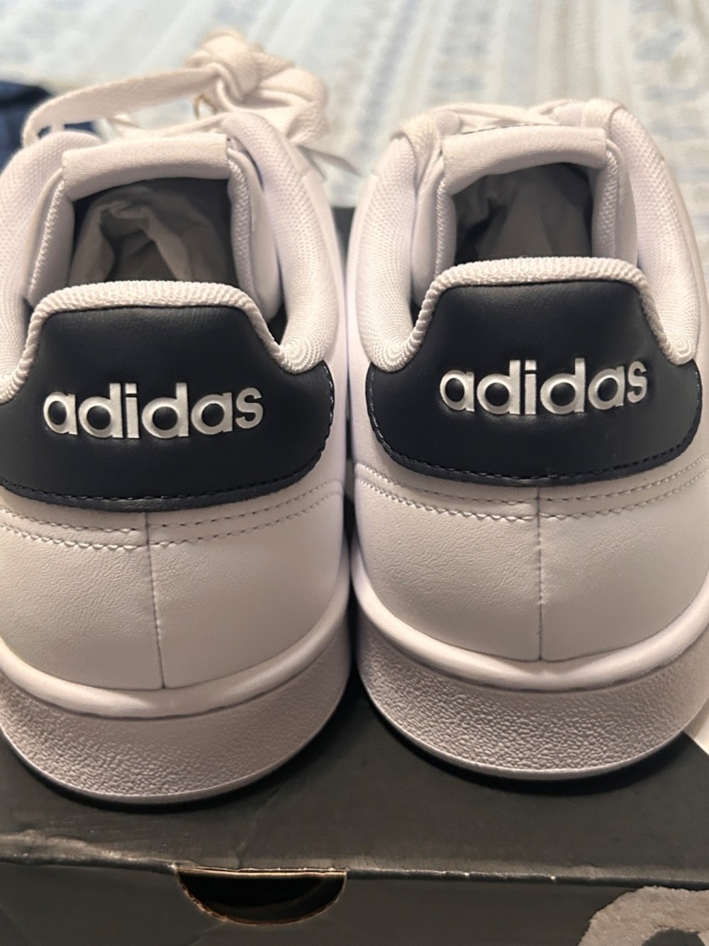 adidas White unisex Advantage Sneakers (women 11/men 9.5)